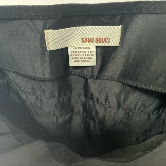 Sans Souci black lace mini skirt - Picture 4 of 5